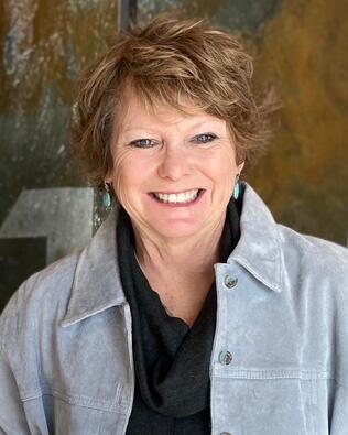 Headshot of Jobeth Weaver