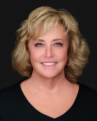 Headshot of Erin O'Connor Mancino