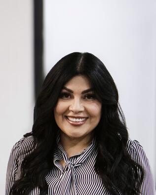 Headshot of Cindy Fernandez