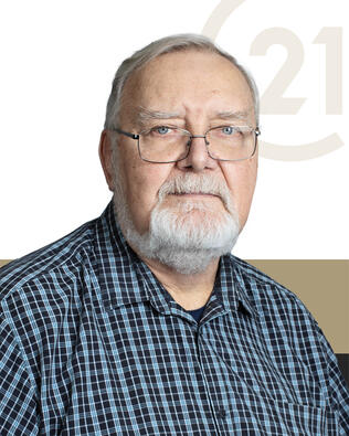 Headshot of John Koetter