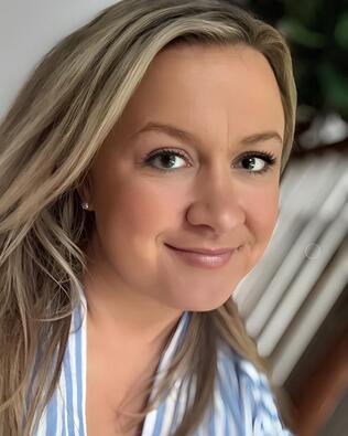 Headshot of Erica Tipton