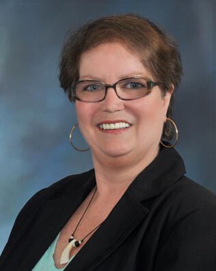 Headshot of Catherine Andrews