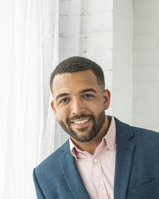 Headshot of Travis Kauffman
