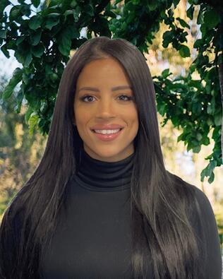 Headshot of Ashley Basteri