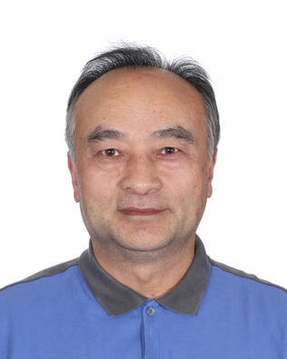 Headshot of Henry Wang