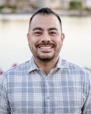 Headshot of Javier Reyes III