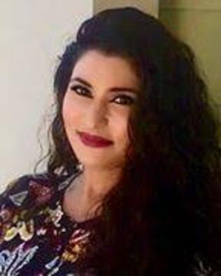 Headshot of Deepa Buxani