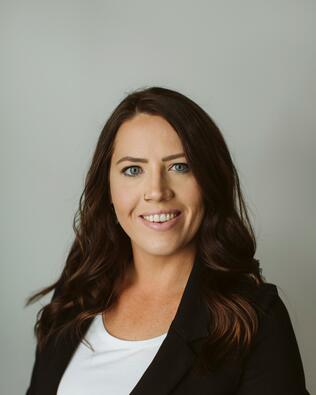 Headshot of Jeni Bergquist