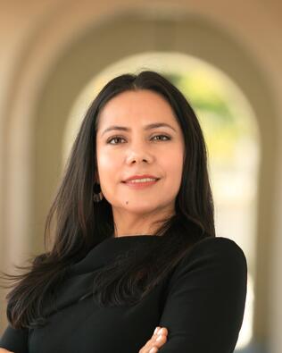 Headshot of Lucila Borghezan