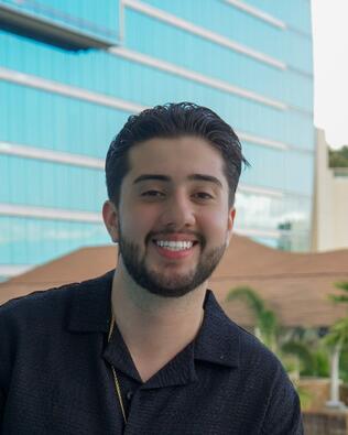 Headshot of Roger Tinoco