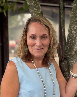 Headshot of Tammy Burgos