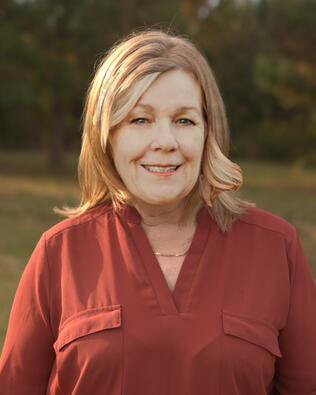 Headshot of Peggy Jessup