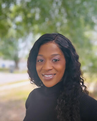 Headshot of Regina Ward