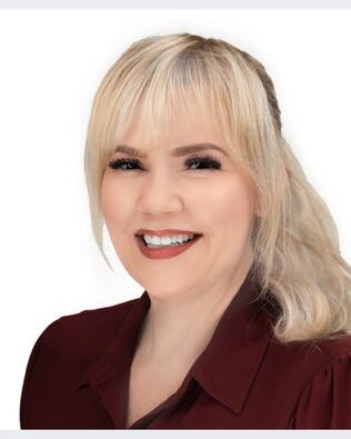 Headshot of Carla Juarez