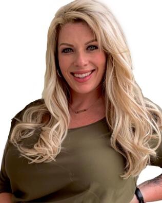 Headshot of Cayleigh Couch