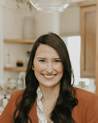 Headshot of Maddy Flummerfelt