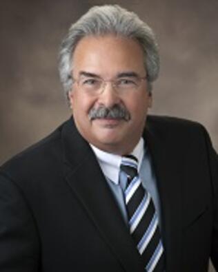 Headshot of Glenn Glakas