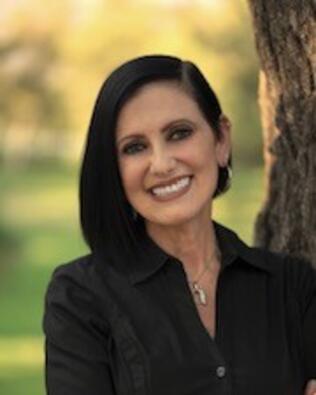 Headshot of Cynthia Campos