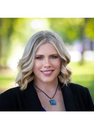 Headshot of Erin Brazil
