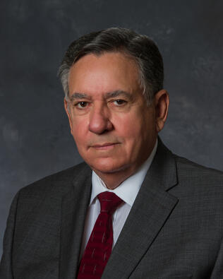 Headshot of Benito Rivera