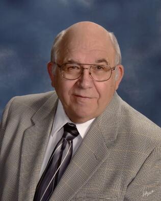 Headshot of Wayne Risser