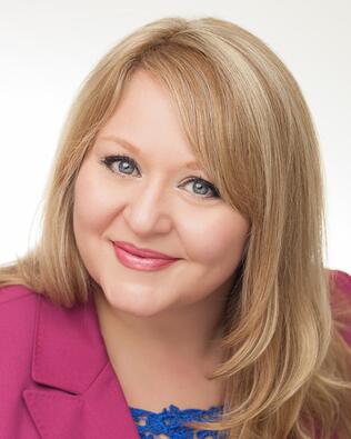 Headshot of DeAnna McGinnes