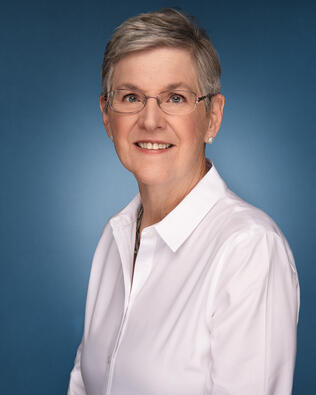 Headshot of Therese Cook