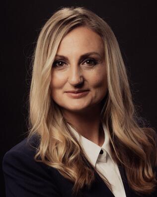 Headshot of Yana Viktorzhevska