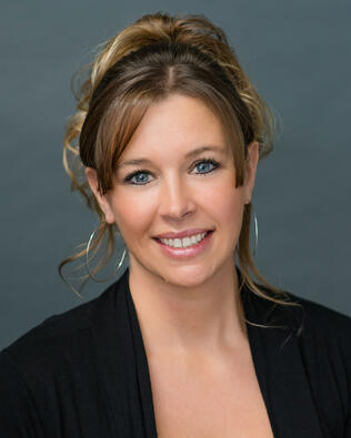 Headshot of Ashley Rogers