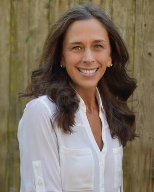 Headshot of Sarah Ludecke