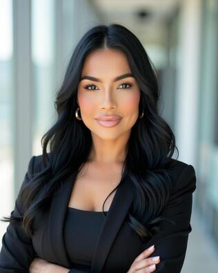 Headshot of Sandra Ceja