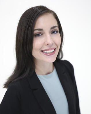 Headshot of Leslie Calloway