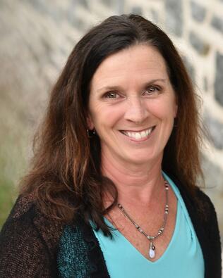 Headshot of Suzan Schlachta