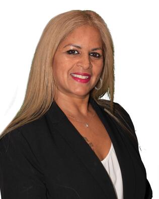 Headshot of Pamela Busgith