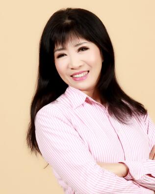 Headshot of Qing Wang