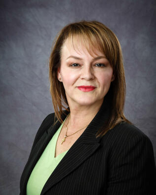 Headshot of Eva Iniguez
