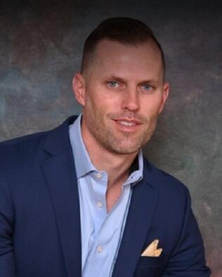 Headshot of Robert McCarthy