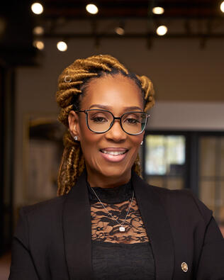 Headshot of Laquesha Jenkins