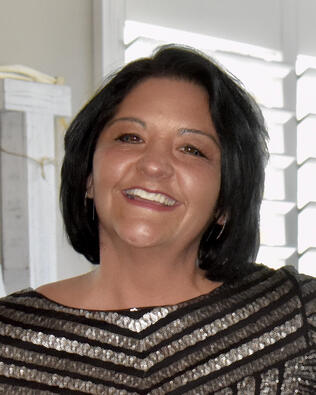 Headshot of Kimberly Lipfird