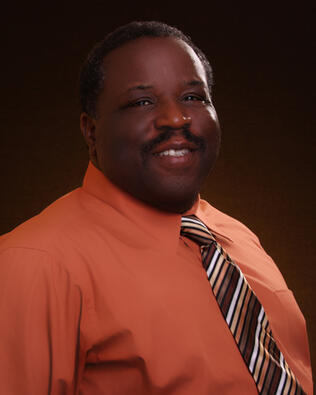 Headshot of Tommy Edwards Sr.