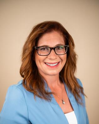 Headshot of Heather Davis