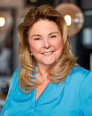 Headshot of Eddye Blackwell