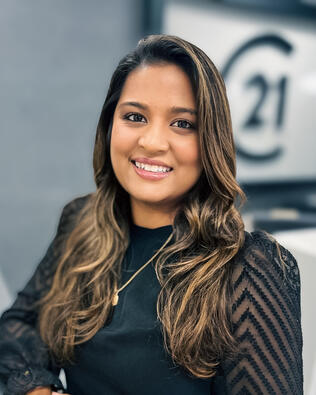 Headshot of Tanjida Haque
