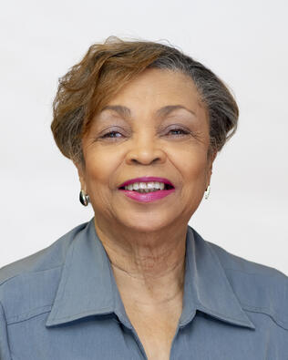 Headshot of Lee Moses
