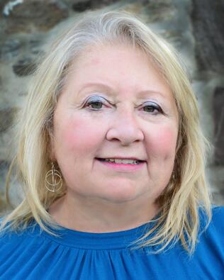 Headshot of Catherine Lawton
