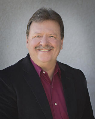 Headshot of Lonnie Cotter