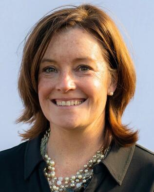 Headshot of Jennifer Smith