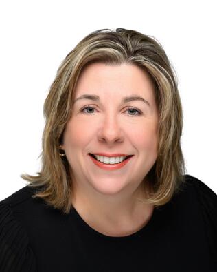 Headshot of Vanessa Lefler-Larned