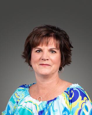 Headshot of Toni Hensley