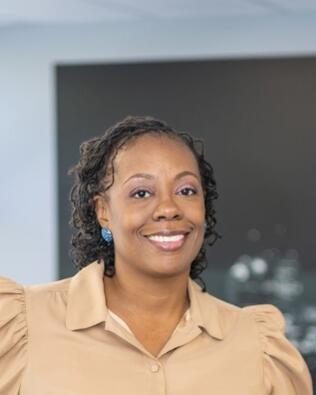 Headshot of Crystal McCaster